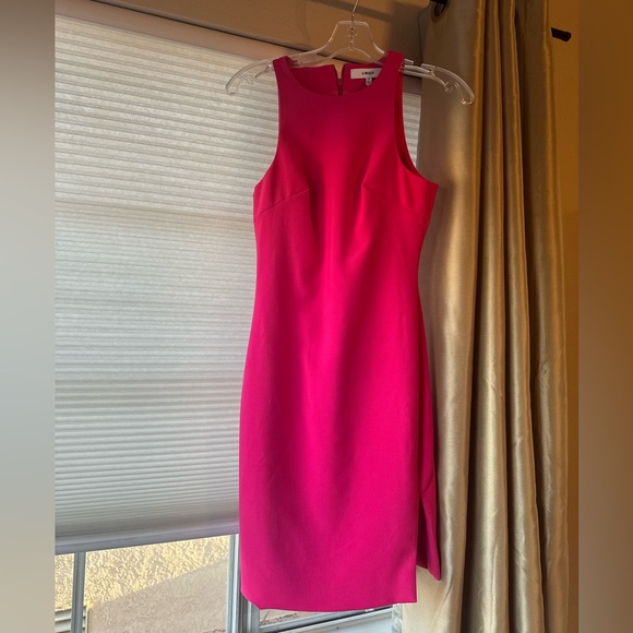 Revolve Decklin Dress in Fuschia Rose 🌹 - Picture 4 of 7